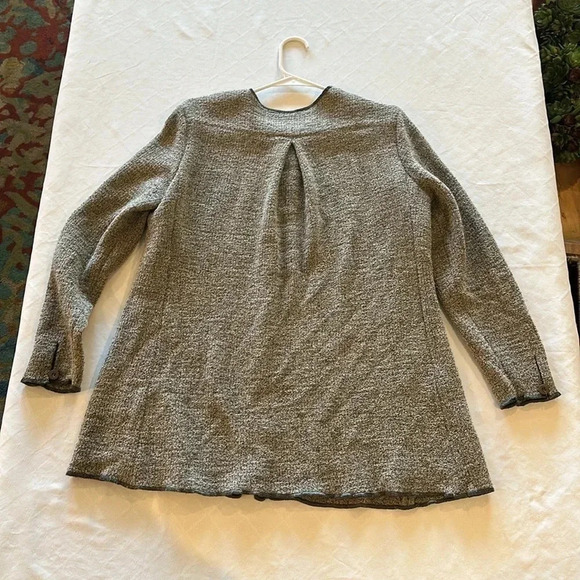Giorgio Armani Vintage Women’s 1970s 1980s Wool Gray Cardigan Sweater EUC‎ - Picture 6 of 8